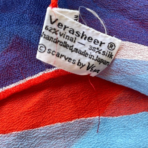 Vena Vintage Scarf in blue and red. - Picture 4 of 12